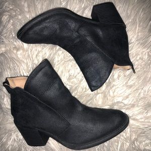 Qupid size 5.5. Boots 👢